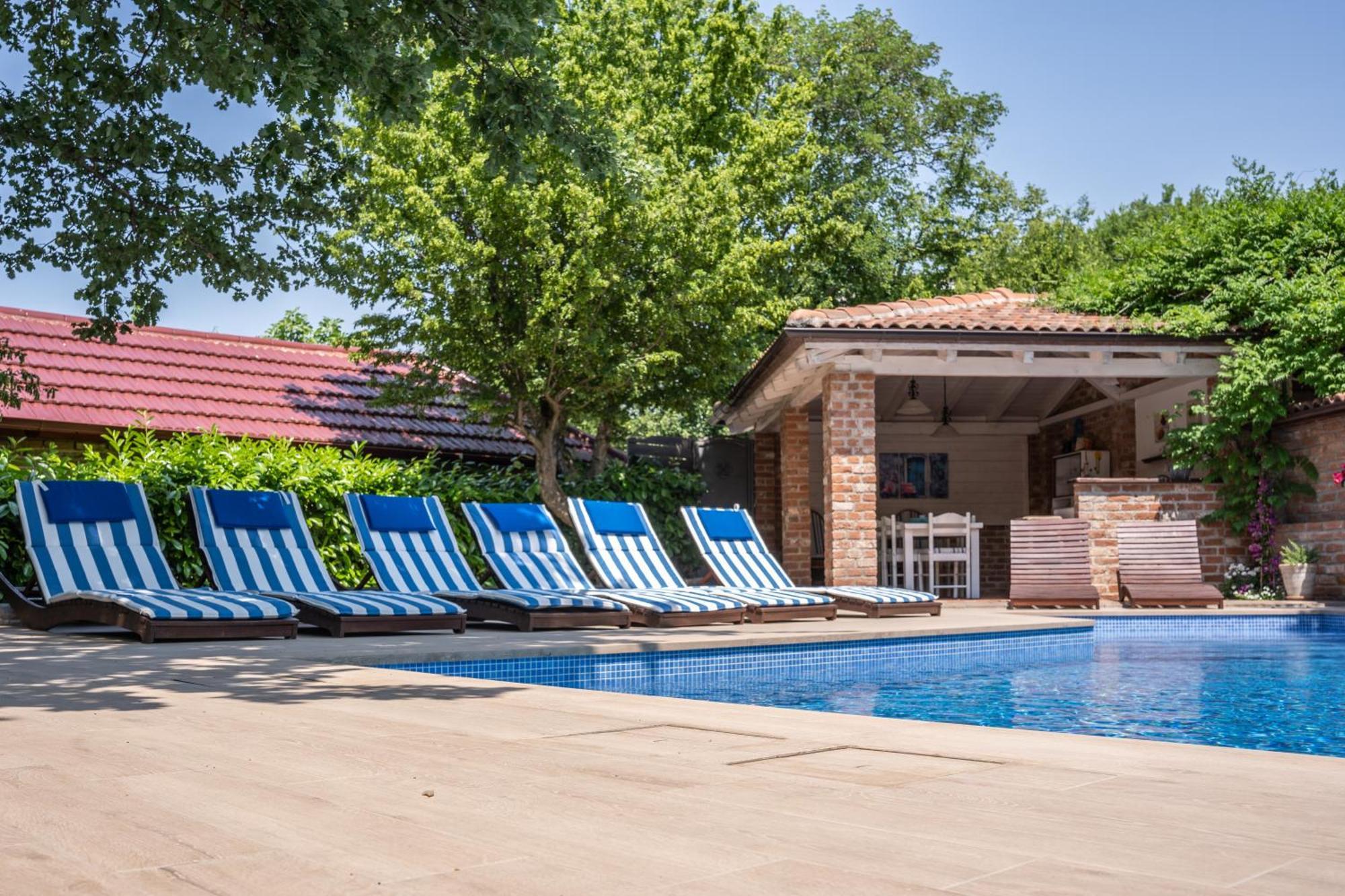 Villa Amalia Apartments Малинська Екстер'єр фото