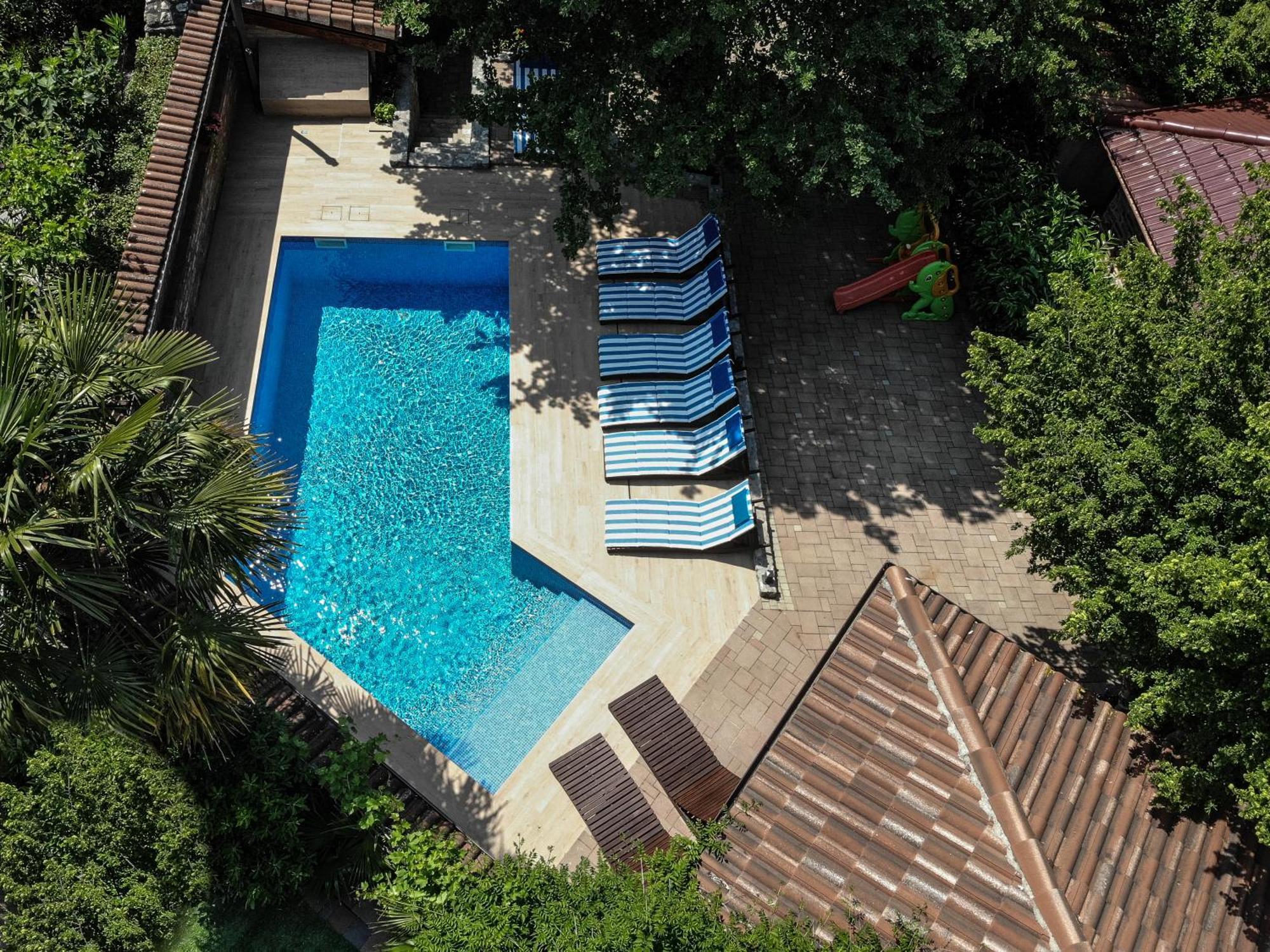 Villa Amalia Apartments Малинська Екстер'єр фото